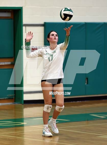 Thumbnail 3 in Hough @ Myers Park photogallery.