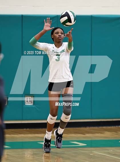Thumbnail 2 in Hough @ Myers Park photogallery.
