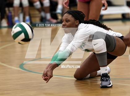 Thumbnail 3 in Hough @ Myers Park photogallery.
