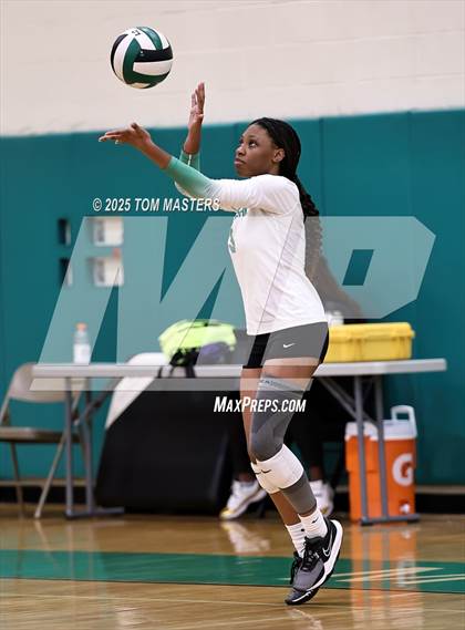 Thumbnail 3 in Hough @ Myers Park photogallery.