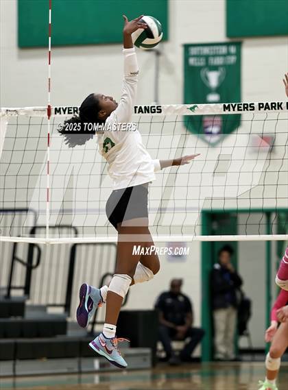 Thumbnail 3 in Hough @ Myers Park photogallery.