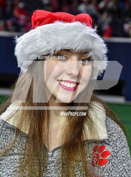 Thumbnail 3 in Glen Rose vs. Carthage (UIL 4A DII State Semifinal) photogallery.