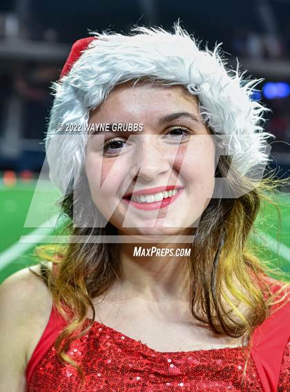 Thumbnail 2 in Glen Rose vs. Carthage (UIL 4A DII State Semifinal) photogallery.