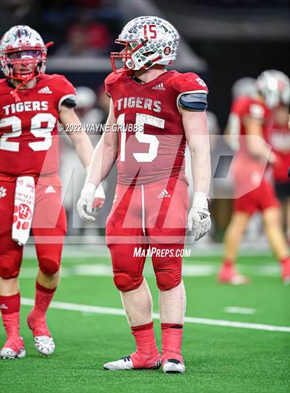 Thumbnail 3 in Glen Rose vs. Carthage (UIL 4A DII State Semifinal) photogallery.