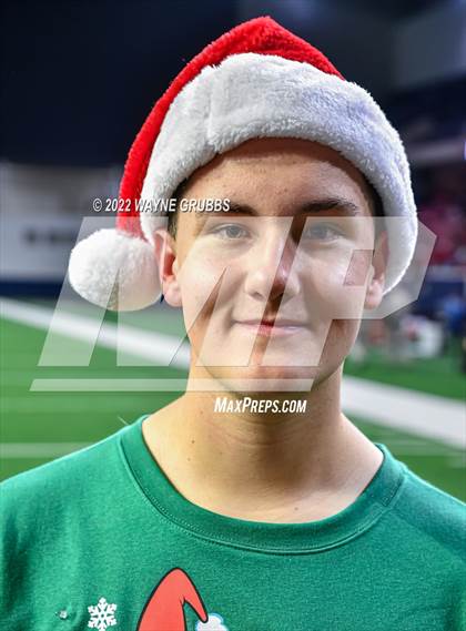 Thumbnail 3 in Glen Rose vs. Carthage (UIL 4A DII State Semifinal) photogallery.