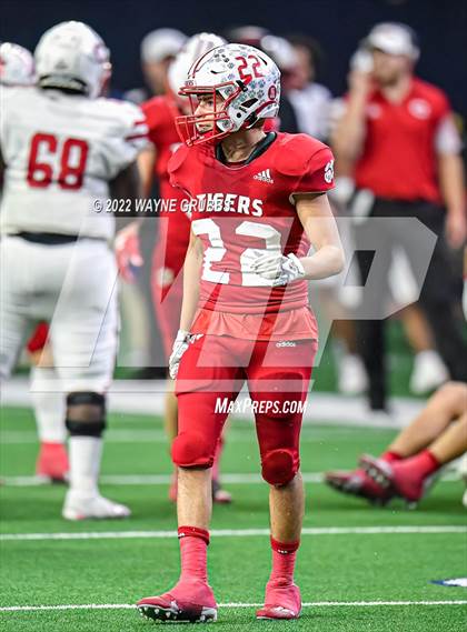 Thumbnail 1 in Glen Rose vs. Carthage (UIL 4A DII State Semifinal) photogallery.