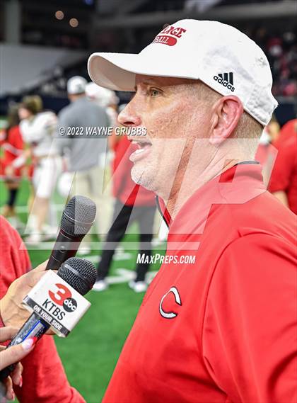 Thumbnail 2 in Glen Rose vs. Carthage (UIL 4A DII State Semifinal) photogallery.