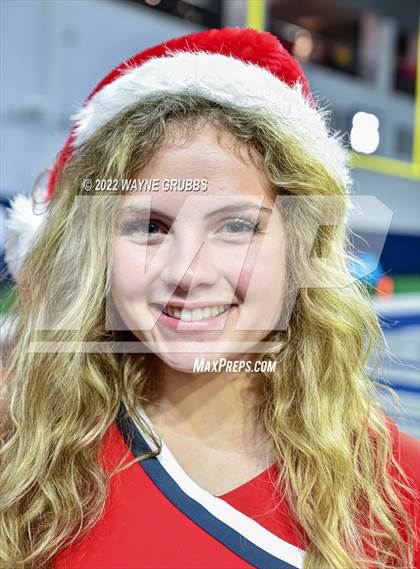 Thumbnail 3 in Glen Rose vs. Carthage (UIL 4A DII State Semifinal) photogallery.