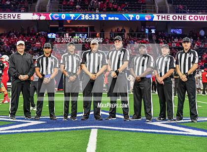Thumbnail 3 in Glen Rose vs. Carthage (UIL 4A DII State Semifinal) photogallery.