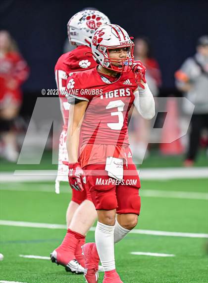 Thumbnail 2 in Glen Rose vs. Carthage (UIL 4A DII State Semifinal) photogallery.