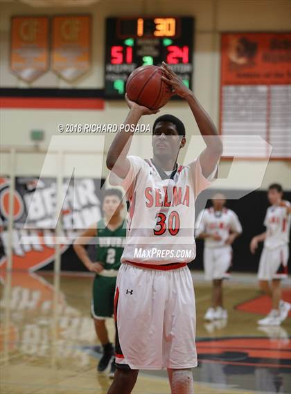 Thumbnail 2 in Dinuba @ Selma photogallery.