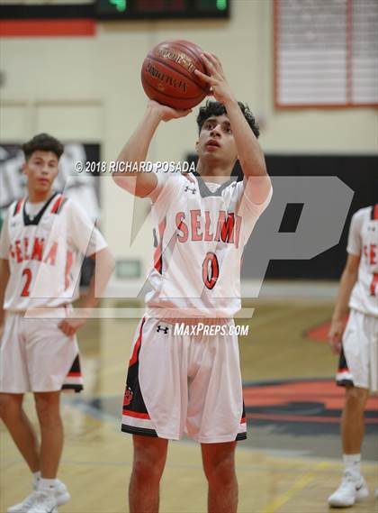 Thumbnail 3 in Dinuba @ Selma photogallery.