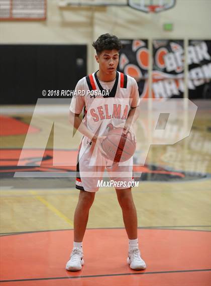 Thumbnail 1 in Dinuba @ Selma photogallery.