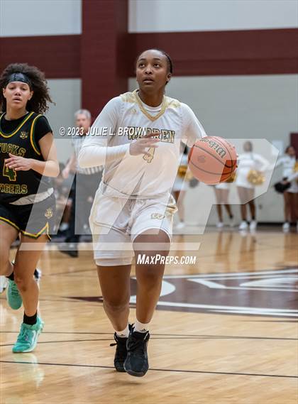 Thumbnail 1 in Warren Central vs. Indianapolis Crispus Attucks (IHSAA 4A sectional 10 semi-final playoff) photogallery.