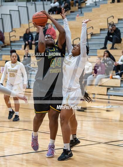 Thumbnail 3 in Warren Central vs. Indianapolis Crispus Attucks (IHSAA 4A sectional 10 semi-final playoff) photogallery.