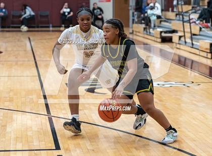 Thumbnail 2 in Warren Central vs. Indianapolis Crispus Attucks (IHSAA 4A sectional 10 semi-final playoff) photogallery.