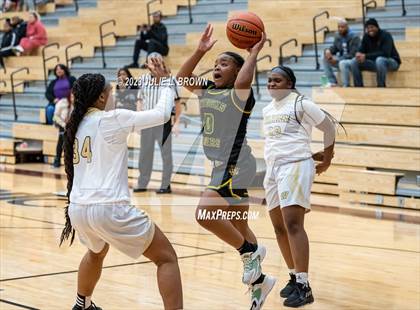 Thumbnail 1 in Warren Central vs. Indianapolis Crispus Attucks (IHSAA 4A sectional 10 semi-final playoff) photogallery.