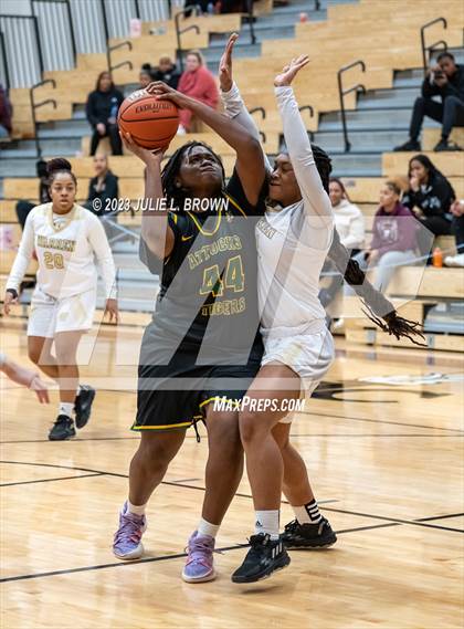Thumbnail 1 in Warren Central vs. Indianapolis Crispus Attucks (IHSAA 4A sectional 10 semi-final playoff) photogallery.