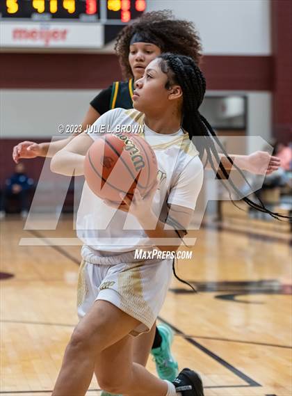 Thumbnail 2 in Warren Central vs. Indianapolis Crispus Attucks (IHSAA 4A sectional 10 semi-final playoff) photogallery.
