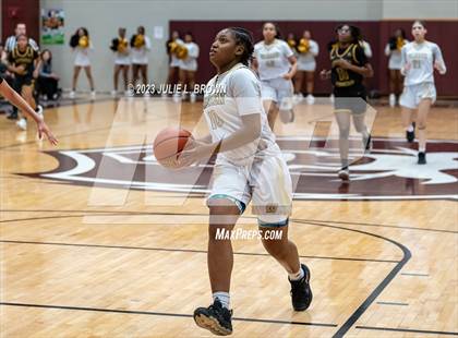 Thumbnail 3 in Warren Central vs. Indianapolis Crispus Attucks (IHSAA 4A sectional 10 semi-final playoff) photogallery.