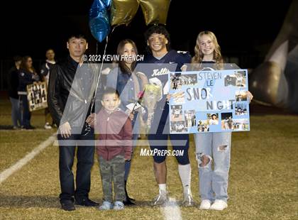 Thumbnail 2 in Kellis Senior Night photogallery.