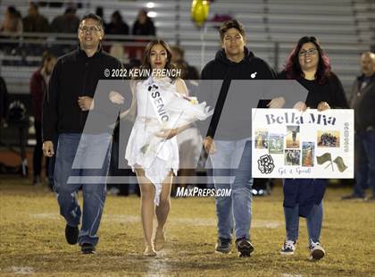 Thumbnail 3 in Kellis Senior Night photogallery.