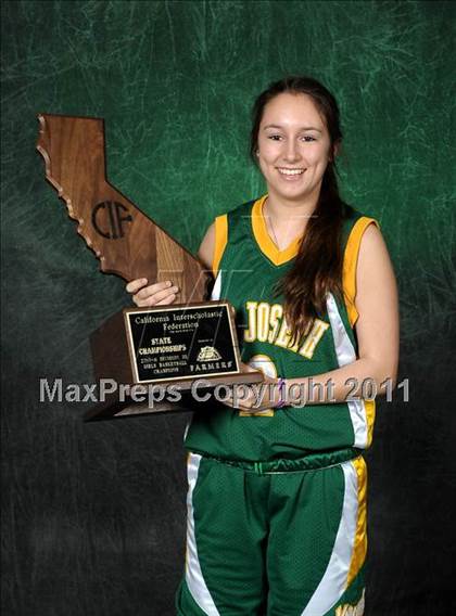 Thumbnail 1 in St. Joseph (CIF State D3 Award Photos) photogallery.