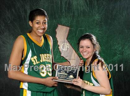 Thumbnail 1 in St. Joseph (CIF State D3 Award Photos) photogallery.