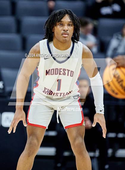 Thumbnail 3 in Lincoln vs. Modesto Christian (CIF SJS D1 Final) photogallery.