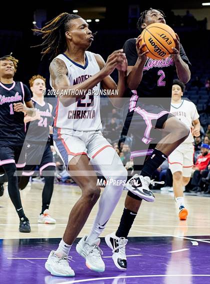 Thumbnail 2 in Lincoln vs. Modesto Christian (CIF SJS D1 Final) photogallery.