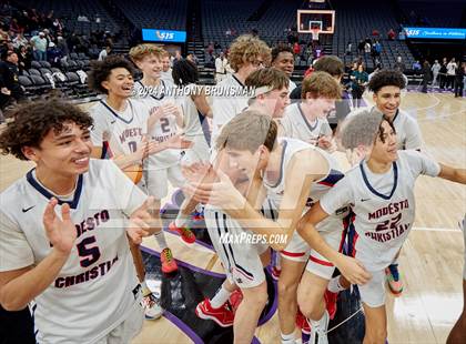 Thumbnail 2 in Lincoln vs. Modesto Christian (CIF SJS D1 Final) photogallery.