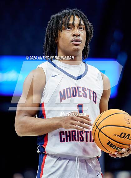 Thumbnail 2 in Lincoln vs. Modesto Christian (CIF SJS D1 Final) photogallery.
