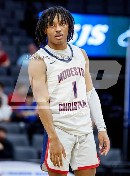 Thumbnail 2 in Lincoln vs. Modesto Christian (CIF SJS D1 Final) photogallery.