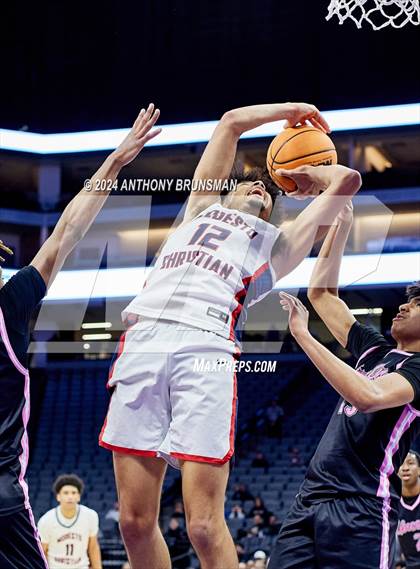 Thumbnail 1 in Lincoln vs. Modesto Christian (CIF SJS D1 Final) photogallery.