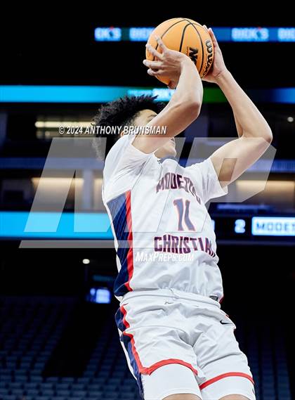 Thumbnail 3 in Lincoln vs. Modesto Christian (CIF SJS D1 Final) photogallery.