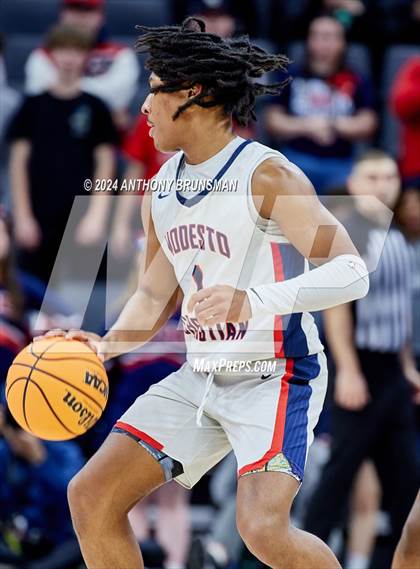 Thumbnail 3 in Lincoln vs. Modesto Christian (CIF SJS D1 Final) photogallery.
