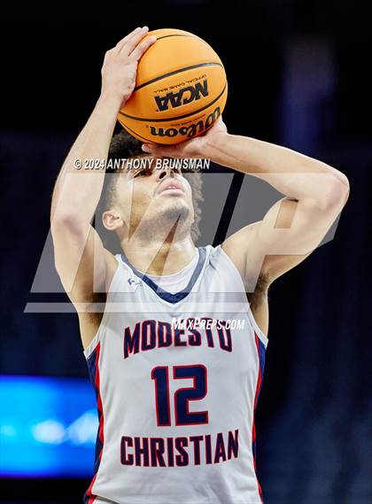 Thumbnail 1 in Lincoln vs. Modesto Christian (CIF SJS D1 Final) photogallery.