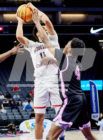 Thumbnail 2 in Lincoln vs. Modesto Christian (CIF SJS D1 Final) photogallery.