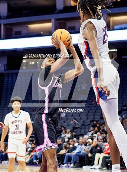 Thumbnail 3 in Lincoln vs. Modesto Christian (CIF SJS D1 Final) photogallery.