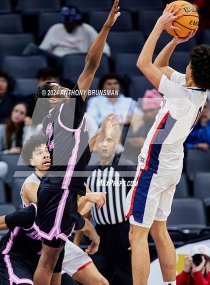 Thumbnail 3 in Lincoln vs. Modesto Christian (CIF SJS D1 Final) photogallery.