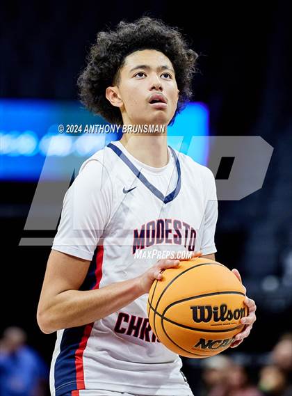 Thumbnail 3 in Lincoln vs. Modesto Christian (CIF SJS D1 Final) photogallery.