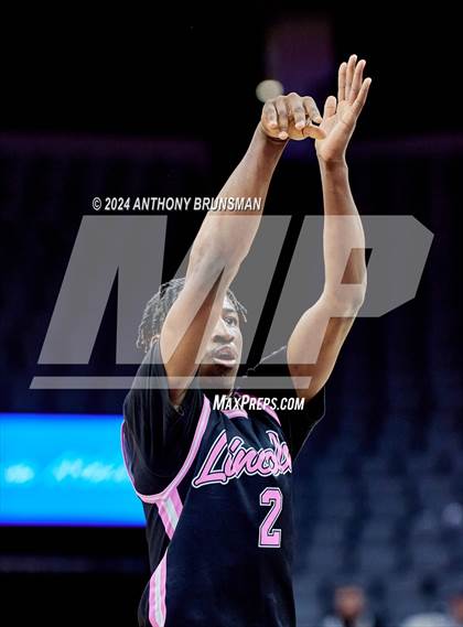 Thumbnail 3 in Lincoln vs. Modesto Christian (CIF SJS D1 Final) photogallery.