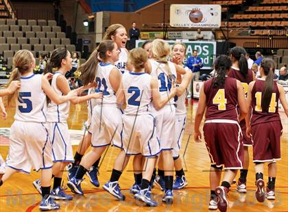 Thumbnail 3 in Immanuel vs. Kings Christian (CIF CS D5 Final) photogallery.