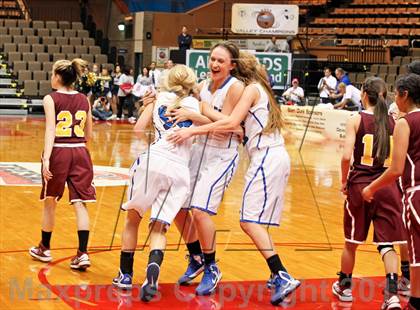 Thumbnail 3 in Immanuel vs. Kings Christian (CIF CS D5 Final) photogallery.