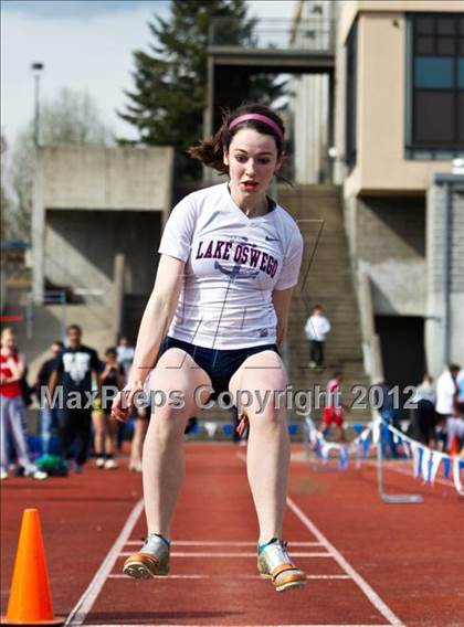 Thumbnail 3 in Lake Oswego Invitational (Girls Field Events) photogallery.