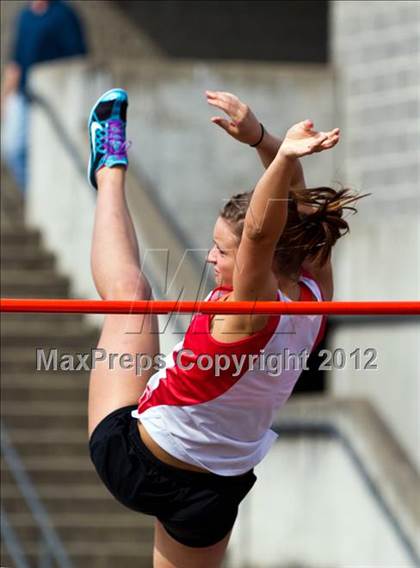 Thumbnail 3 in Lake Oswego Invitational (Girls Field Events) photogallery.