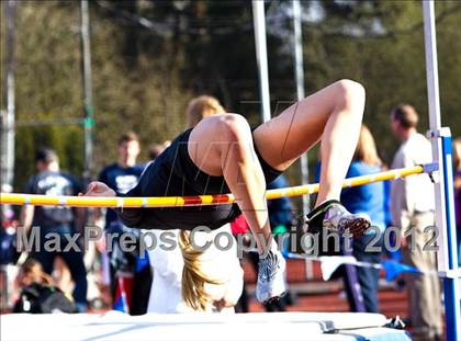 Thumbnail 3 in Lake Oswego Invitational (Girls Field Events) photogallery.