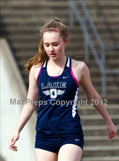 Thumbnail 1 in Lake Oswego Invitational (Girls Field Events) photogallery.