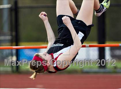 Thumbnail 1 in Lake Oswego Invitational (Girls Field Events) photogallery.