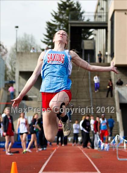 Thumbnail 2 in Lake Oswego Invitational (Girls Field Events) photogallery.